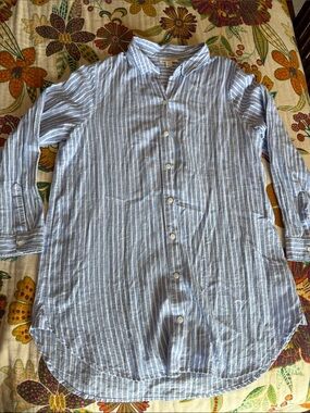 beachlunchlounge Button-down